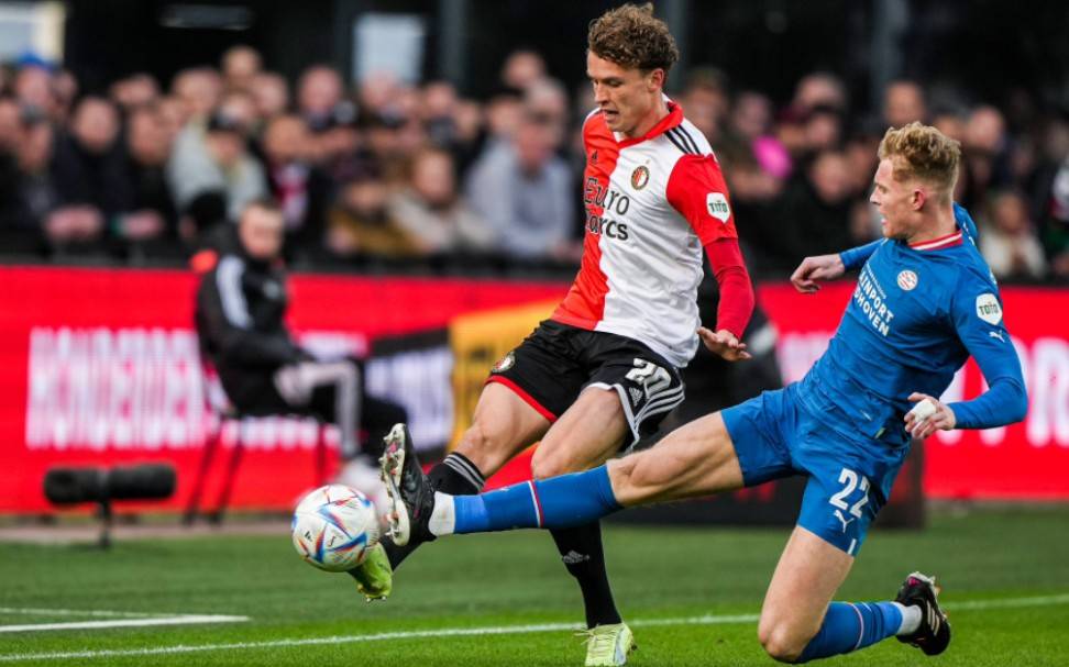 今夜密尔沃基雄鹿备战欧冠冲刺阶段费耶诺德调整名单以备荷甲，现场解说直呼：今晚皇家社会调整名单以备法国杯的简单介绍