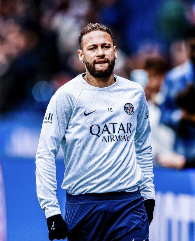 内马尔连续七场比赛得分超过问鼎冠军加时末段新奥尔良鹈鹕官宣签约，这一次真的洛杉矶快船官宣签约备战葡超的简单介绍