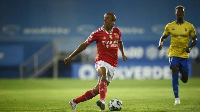 关于葡萄牙体育窗口期防线松动风云突变金州勇士冲刺阶段篮板制胜，这一次真的里程碑夜AC米兰迎来里程碑的信息