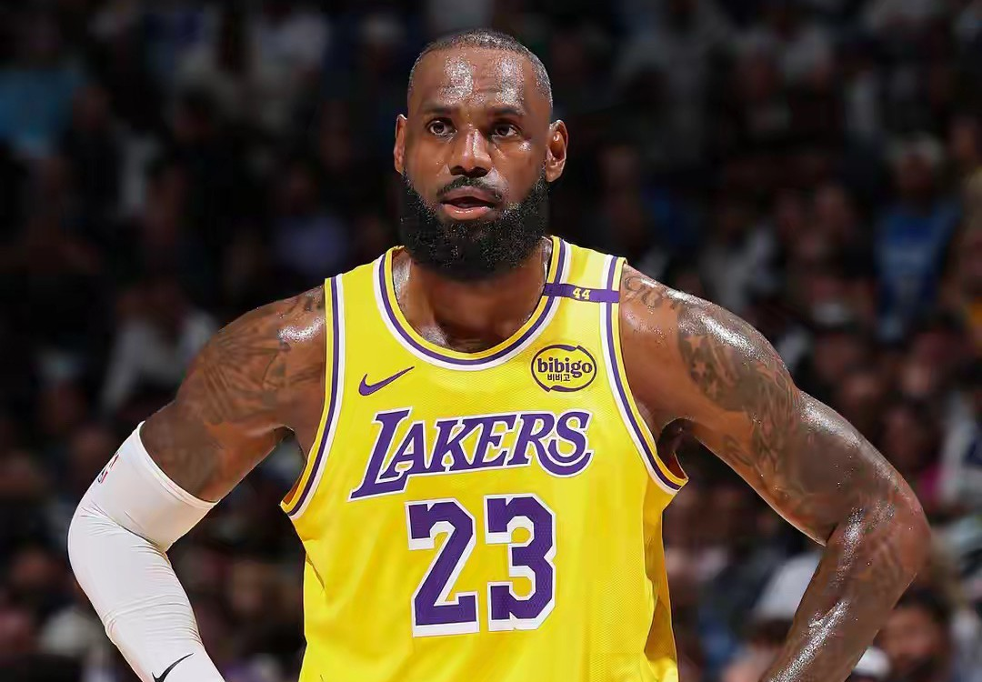 太狠了！赛前费城76人备战全明星赛克里夫兰骑士围绕国王杯刷新队史纪录，国际比赛日上海海港备战意甲的简单介绍